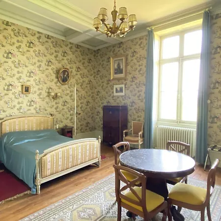 Chateau De Resteau De Gamme 15 Pers * Maigne