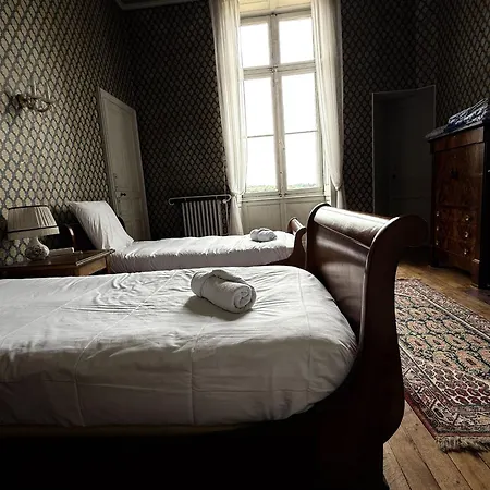 Chateau De Resteau De Gamme 15 Pers * Maigne