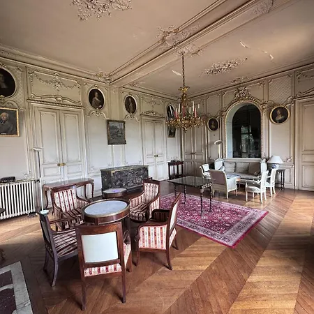 Casa de Campo Chateau De Resteau De Gamme 15 Pers *