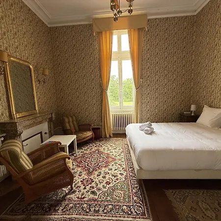Chateau De Resteau De Gamme 15 Pers * Maigne