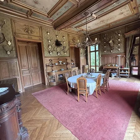Casa de Campo Chateau De Resteau De Gamme 15 Pers *